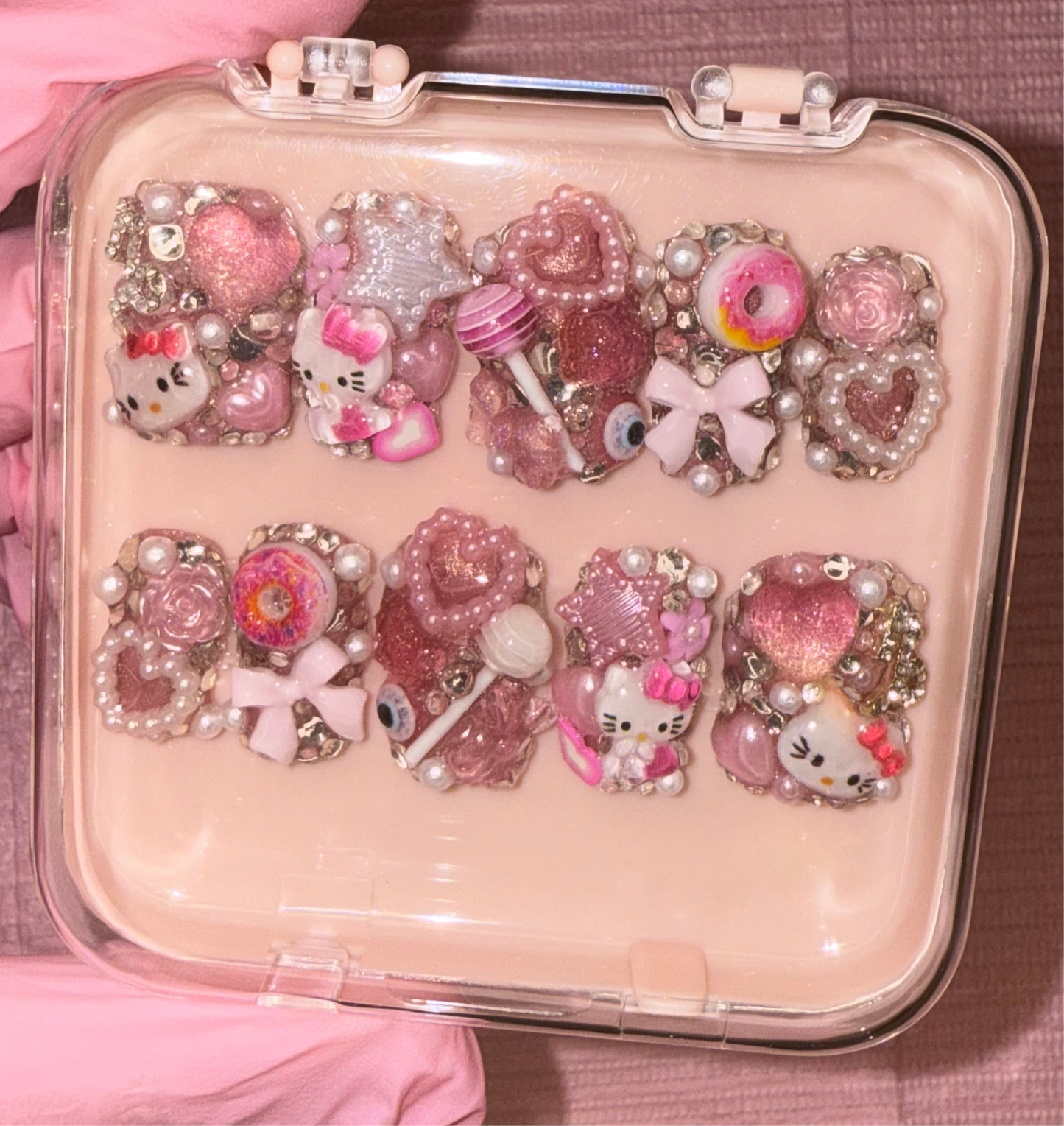 Hello Kitty Junk Nails