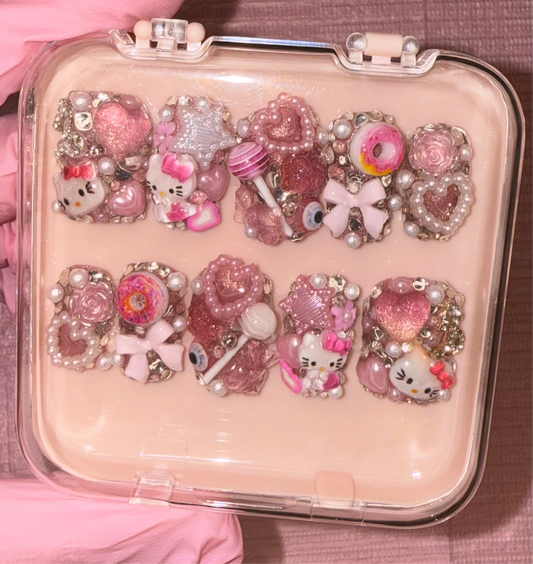 Hello Kitty Junk Nails