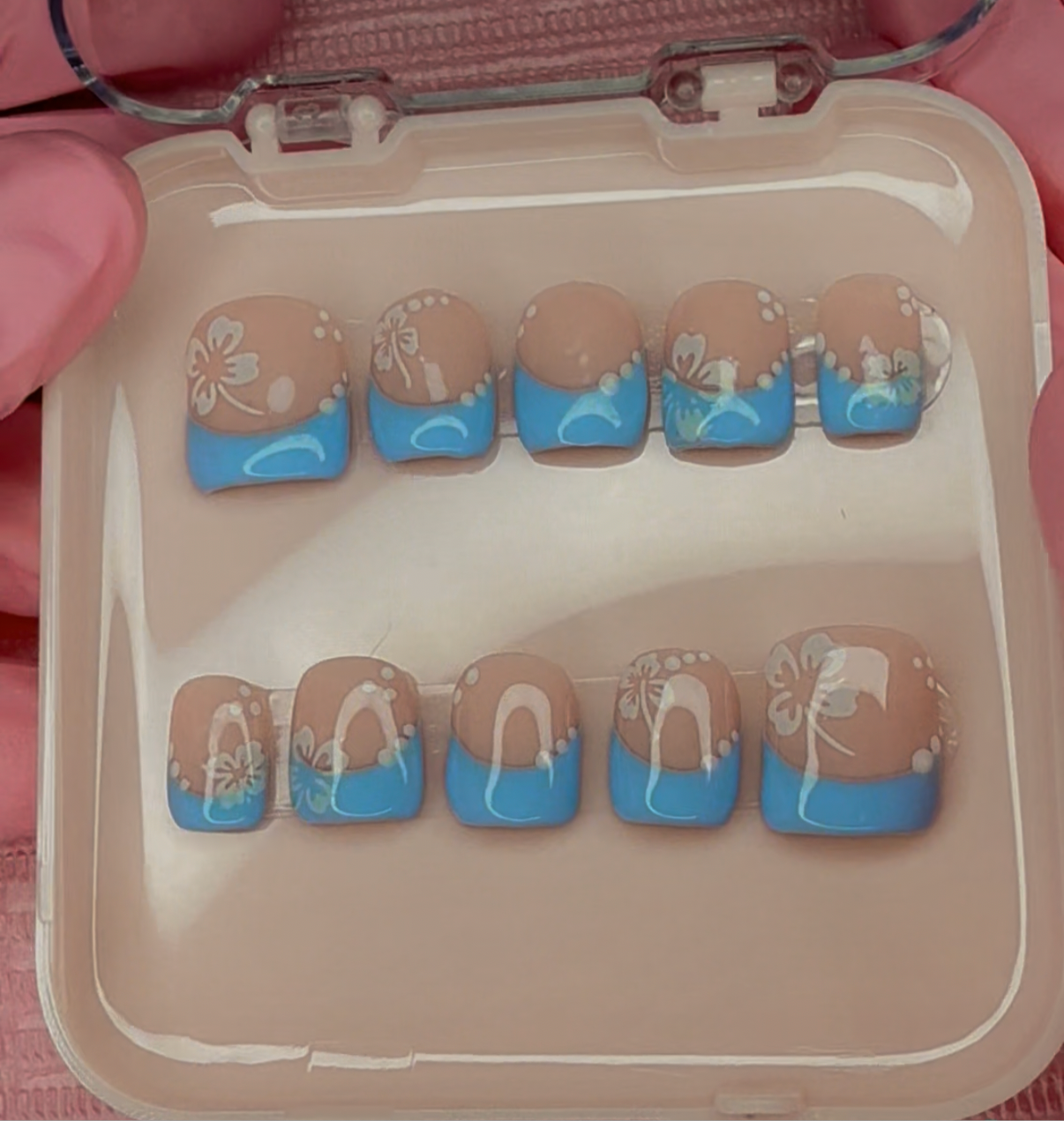 Luau Luxe Hawaiian Nails