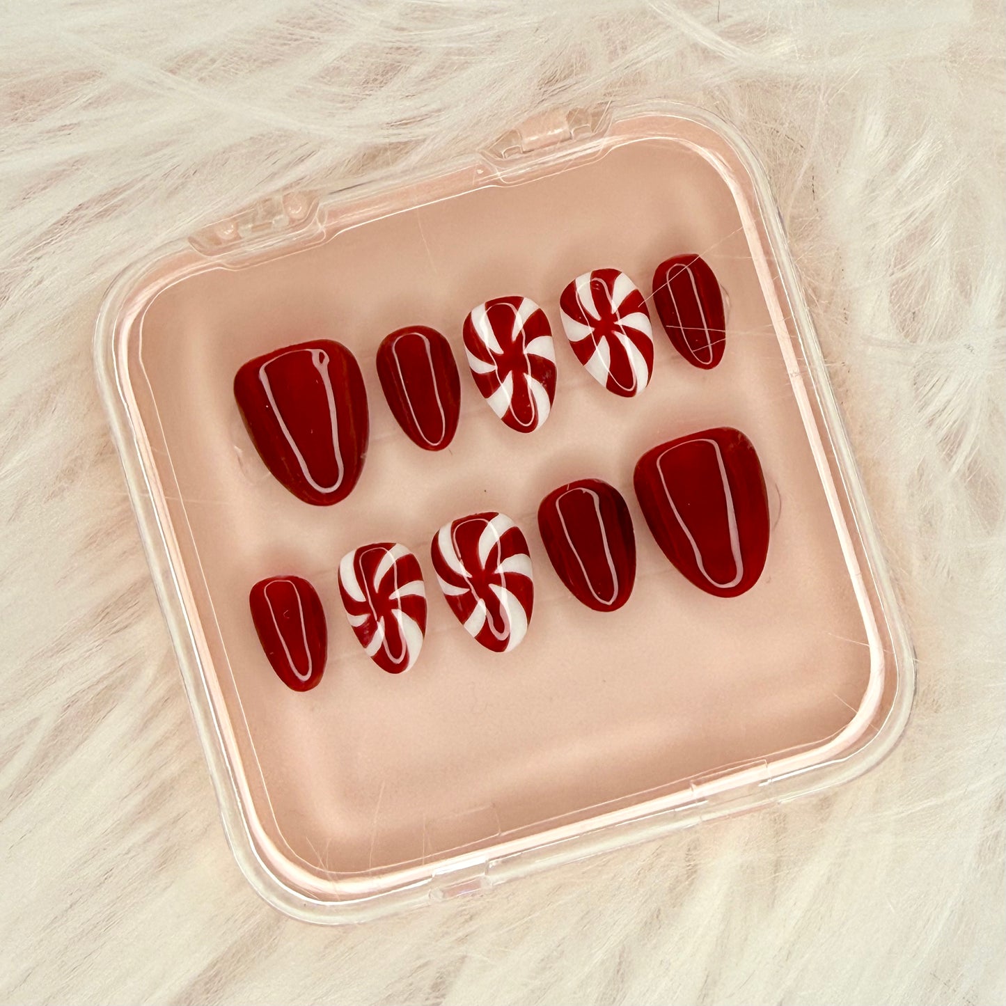 Candy Cane Swirl 🤍 ♥️